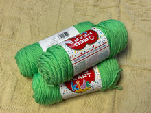 Load image into Gallery viewer, RED HEART KIDS E711