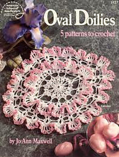 1137 Oval Doilies