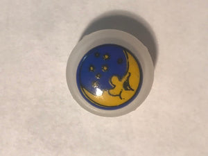 Dill Buttons  Novelty Buttons 14mm (9/16") Half Moon