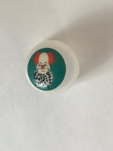 Load image into Gallery viewer, Dill Buttons  Novelty Buttons 15mm (5/8&quot;) Clowns