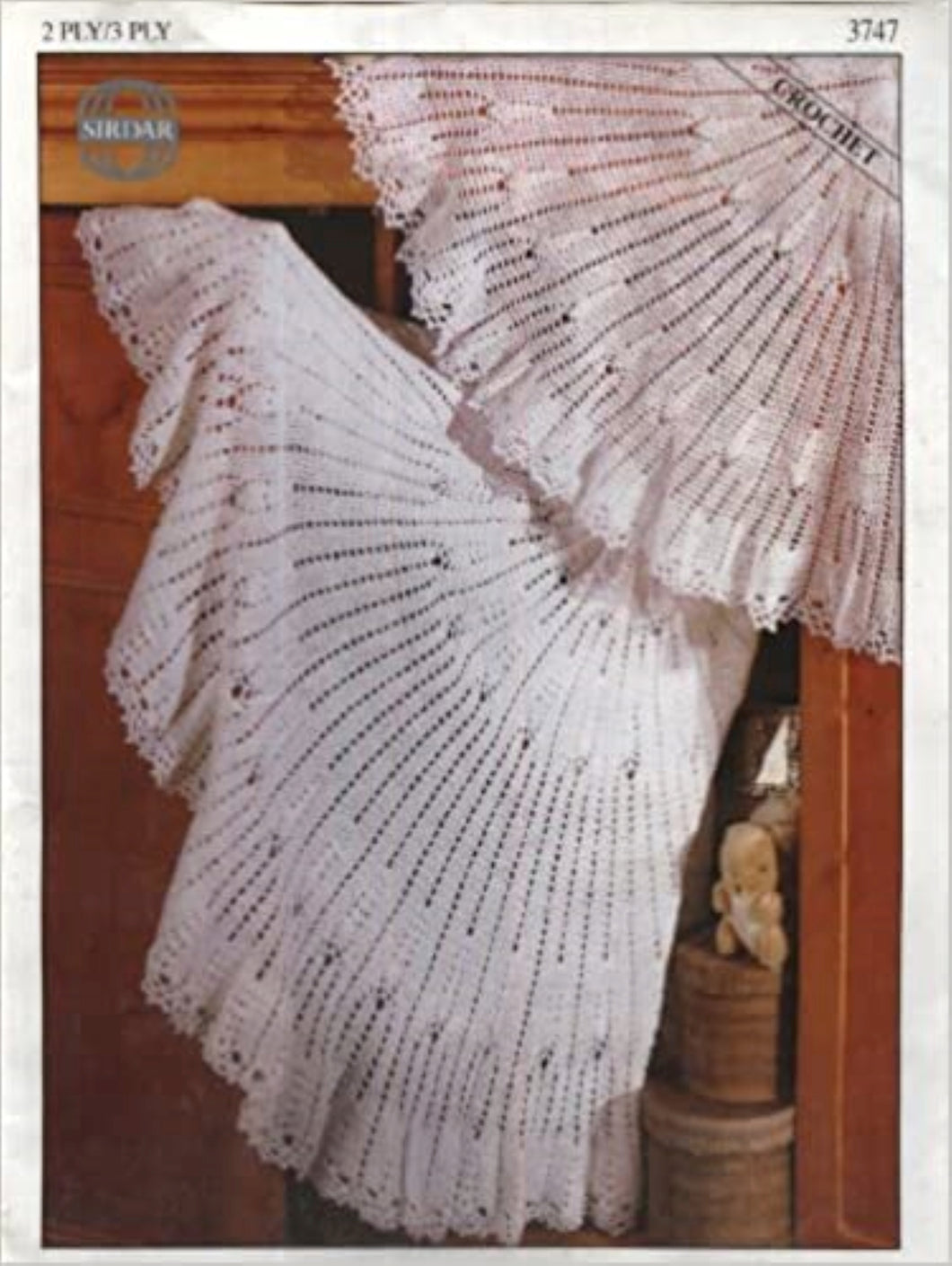 #3747 - Sirdar Leaflet  Circular Shawl Crochet Pattern