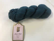 Load image into Gallery viewer, AUSSIE WOOL  WORSTED WEIGHT